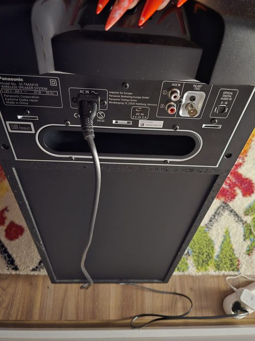 Vând boxa Marca Panasonic