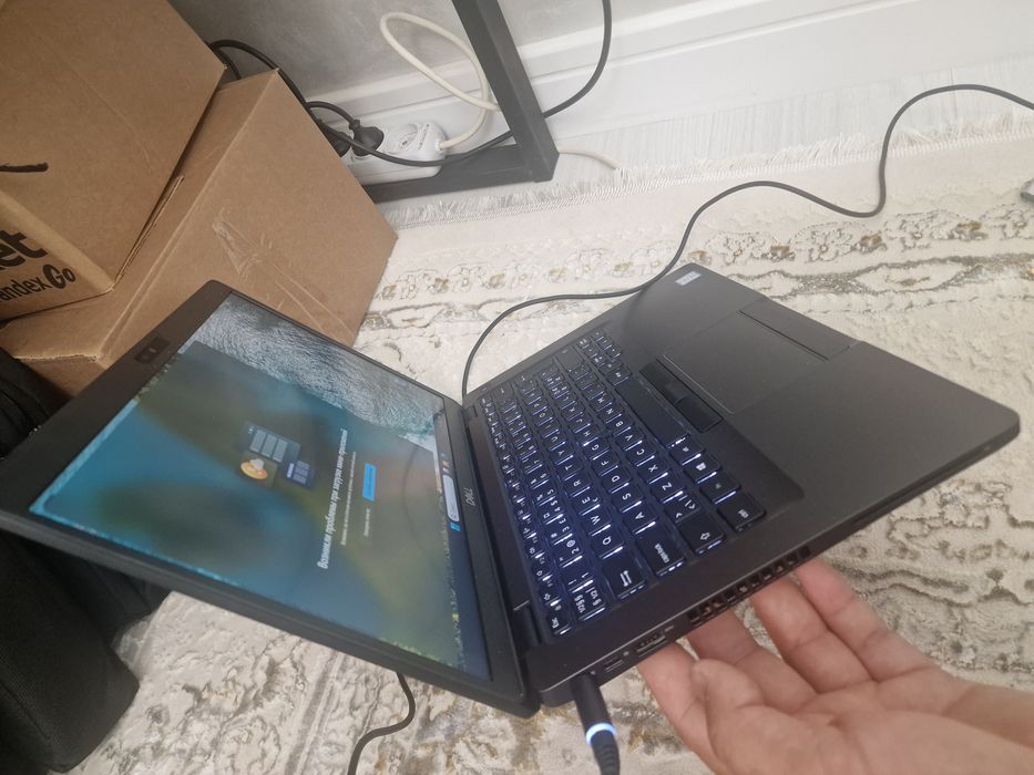 Dell Core i5-8265u operativka 16gb ddr4 hoyira 256gb m2ssd