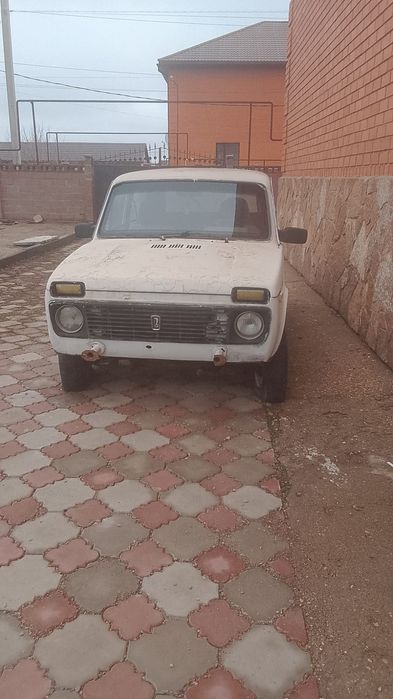 Продам машину на запчасти