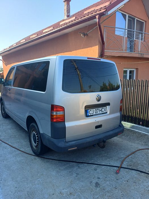 Vând VW Caravelle Transporter T5