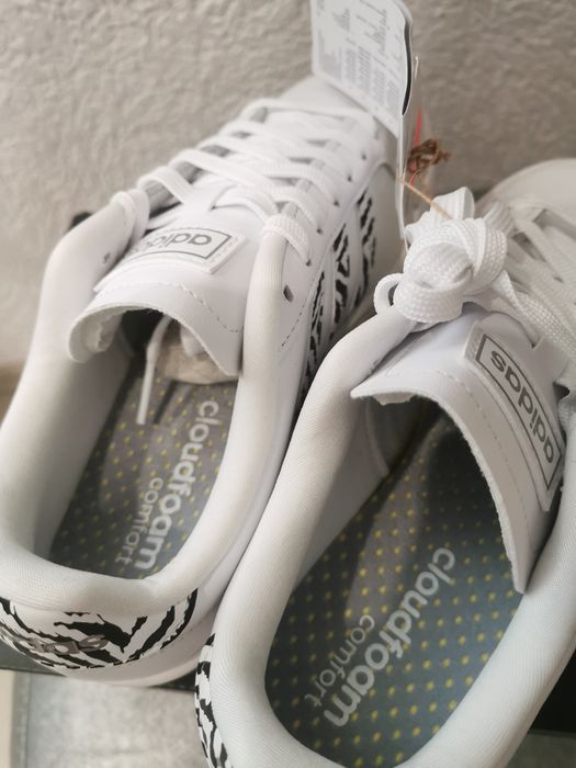 Adidas-Чисто нови