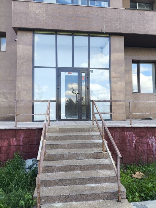 Сдам в аренду 87 квадратов