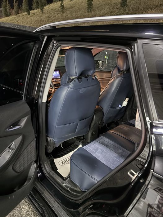 Tracker-2 Premier Qora 2022 yil. Probeg 62,0 km srochno 14 500$