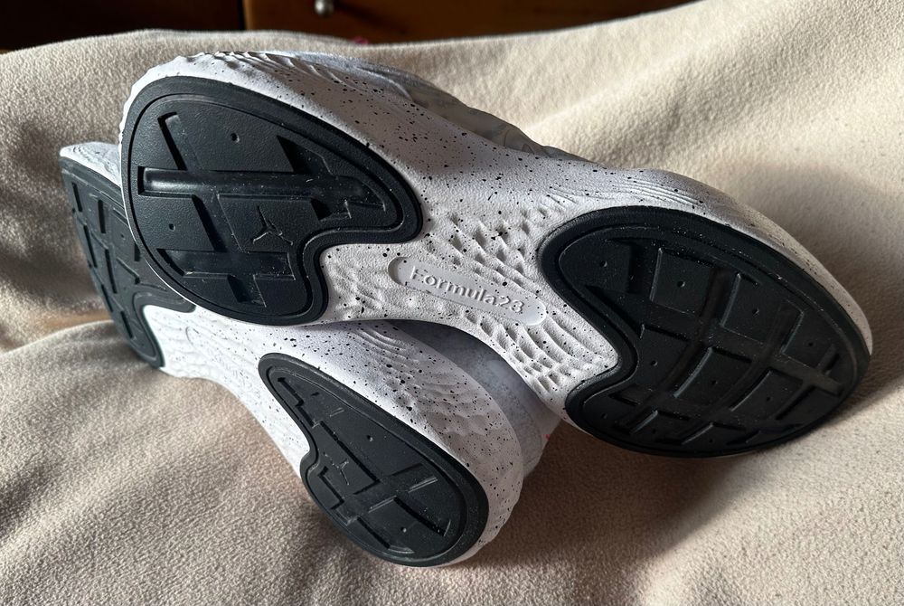 Jordan Delta 3 Low "Platinum Infrared" - маратонки номер 45.5 (29.5cm)