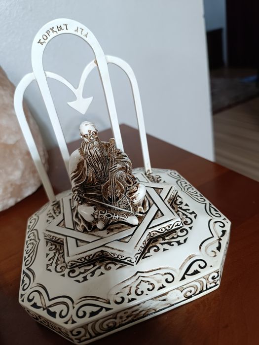 Продам статуэтку на стол Коркыт ата
