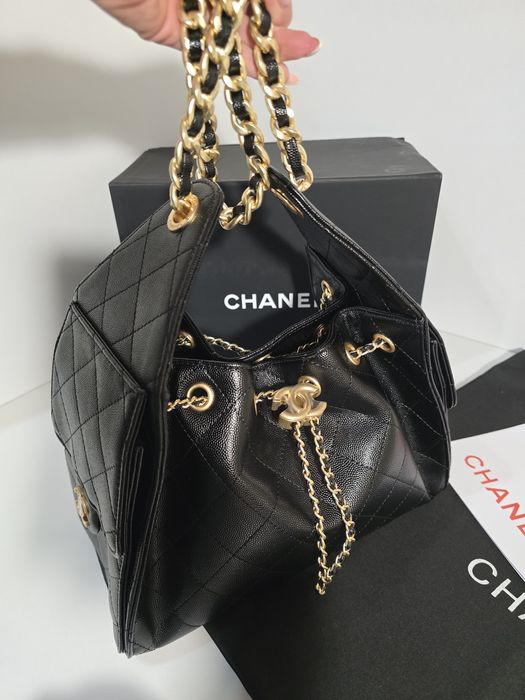 Налична чанта Chanel Hobo 25s
