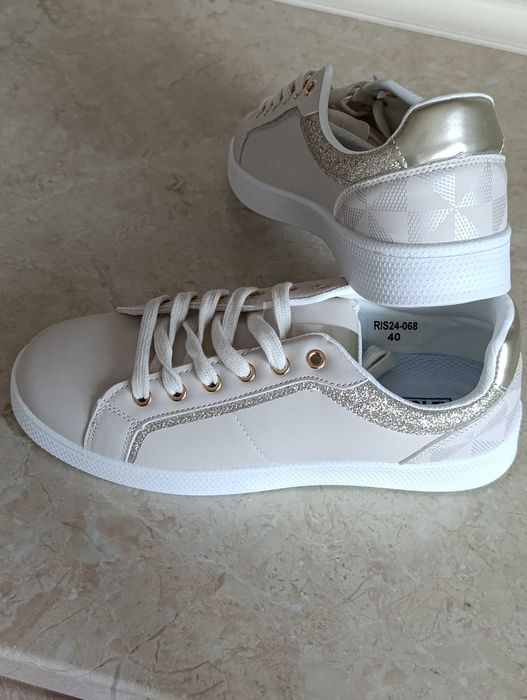 Нови Кожени кецове 40 н