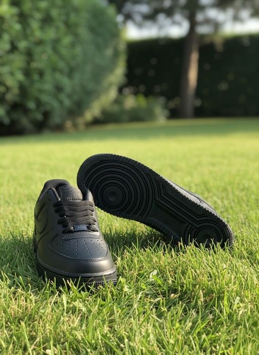 Nike Air Force 1 Low Triple Black