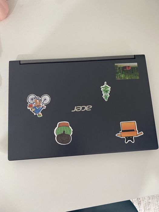 Продается Ноутбук Acer, Принтер HP Smart Tank 500.