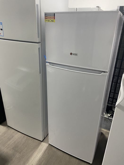 Хладилник с фризер VOX KG 2500 E