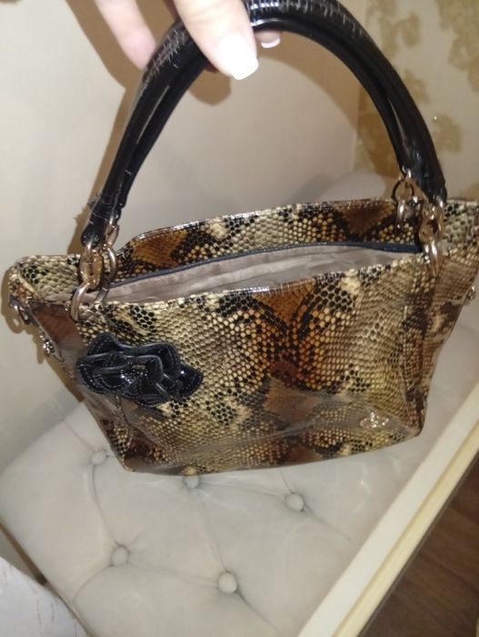 Дамская сумка. Лаковая