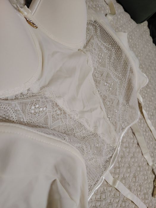 Корсет белый продам