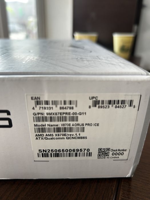 Procesor(ryzen 7 9800x3d) si placa baza(auros x870E) pc