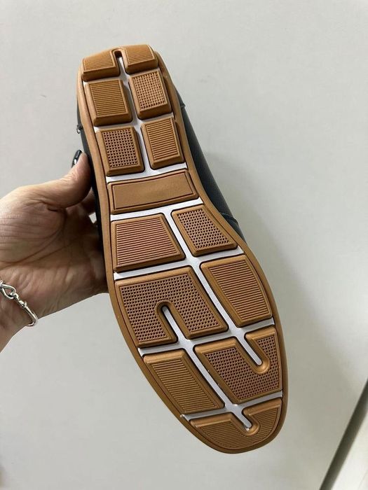 Новые кожаные лоферы