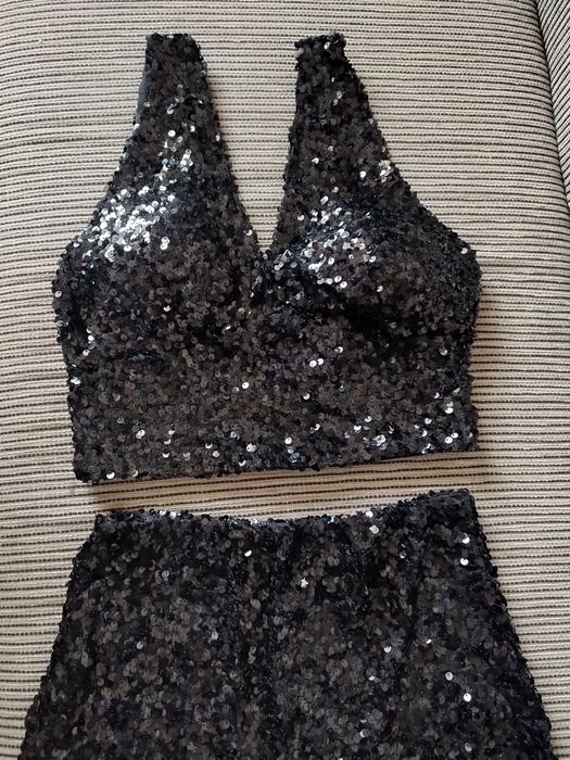 Комплект с пайети. Блестящ