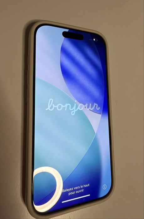 Iphone 16 Pro Neverlook inca in garantie