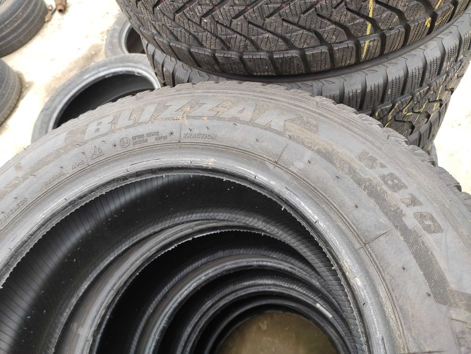 4бр Зимни гуми за бус 215 65 16 С - Bridgestone