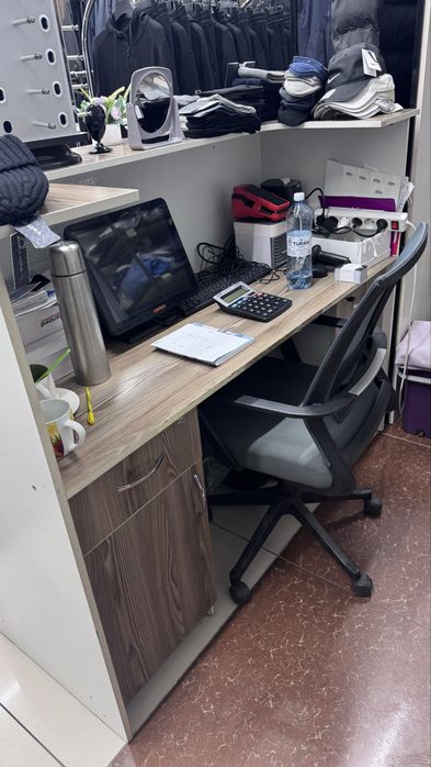 Ресепшен для бутика