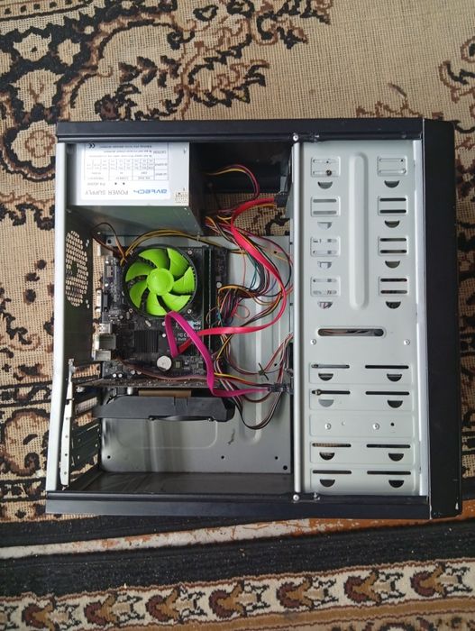 Продам срочно компьютер