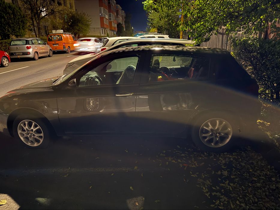Alfa Romeo 147 pentru piese