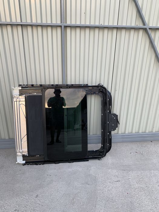 Люк стекляный Бмв & Bmw