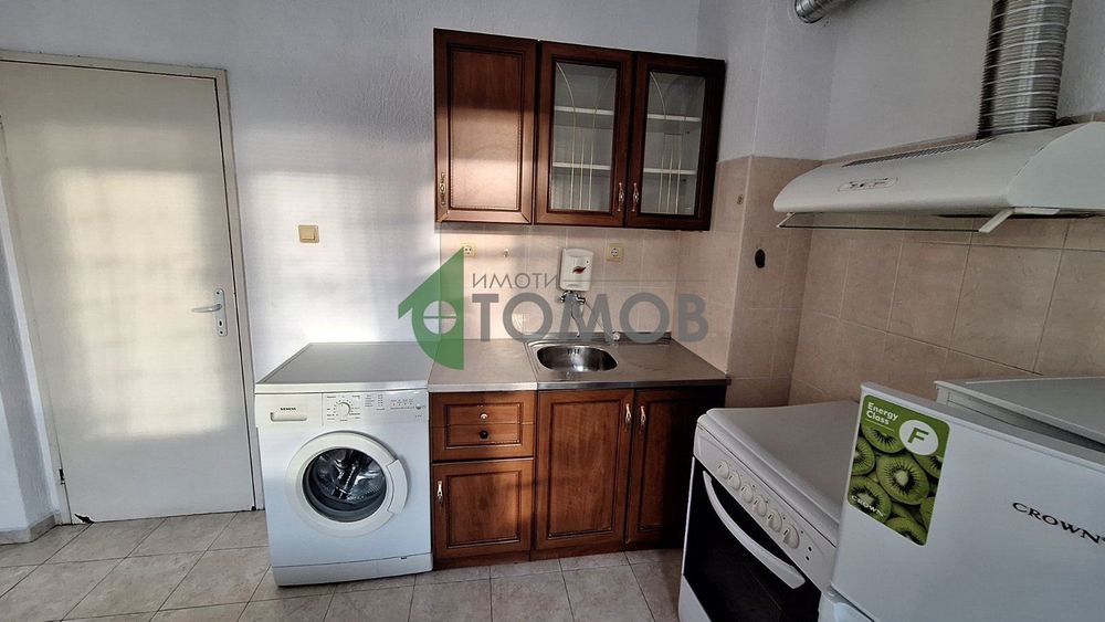 Дава се под наем Двустаен апартамент в Стара Загора, Център - 45 кв.м за 280.5 € - Снимка #1