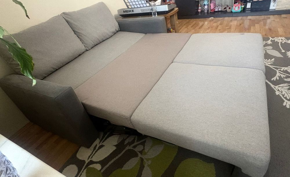 Vând canapea extensibila