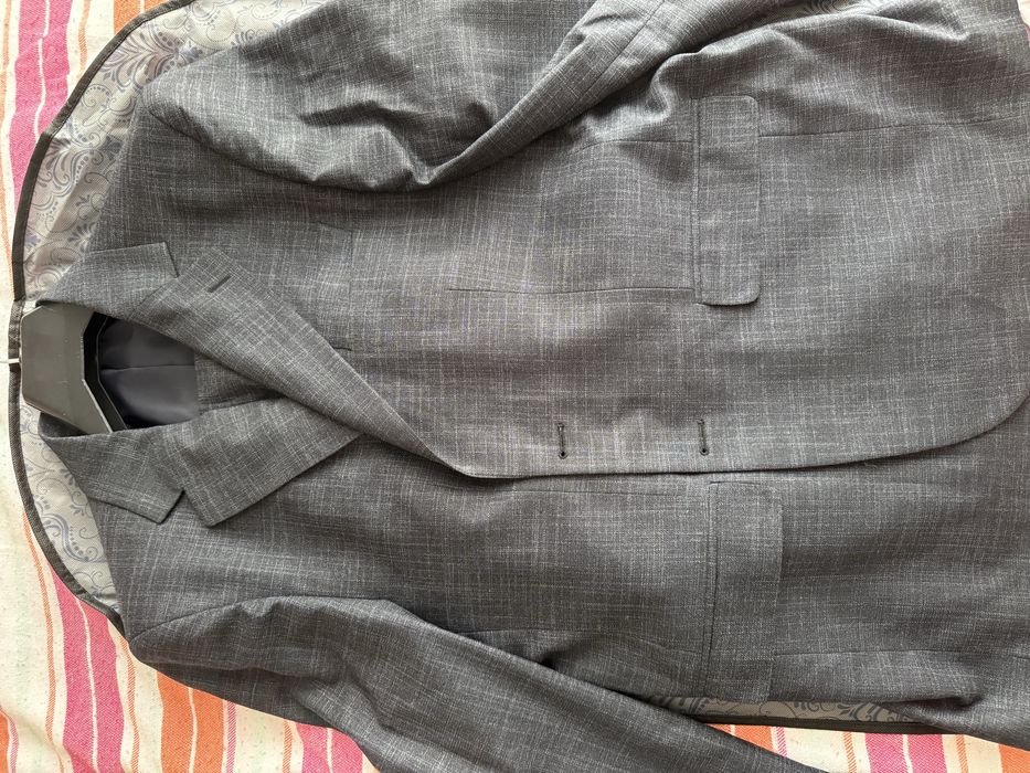 Мужской костюм с брюками