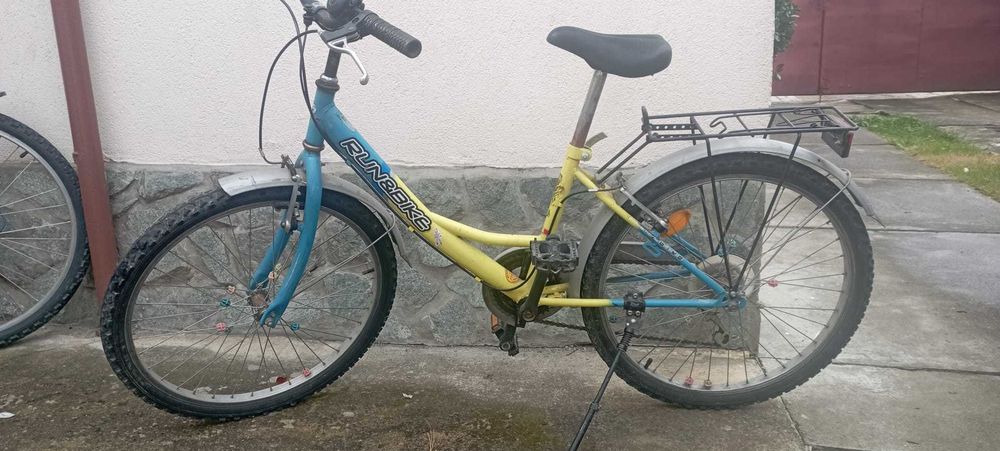 Biciclete de vanzare