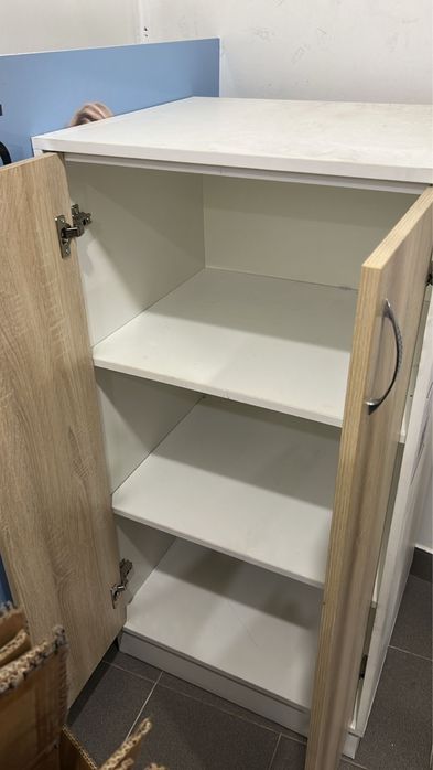 Классический средний шкаф