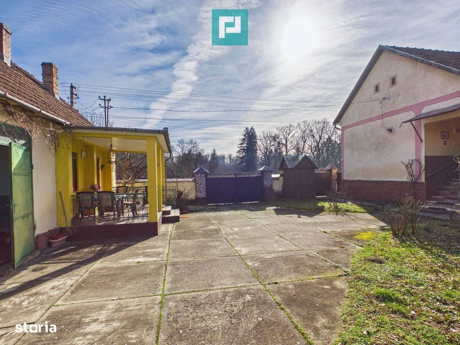 Casa din caramida si teren 1316 mp - Savarsin