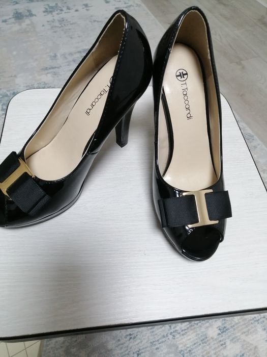 Продам новые туфли