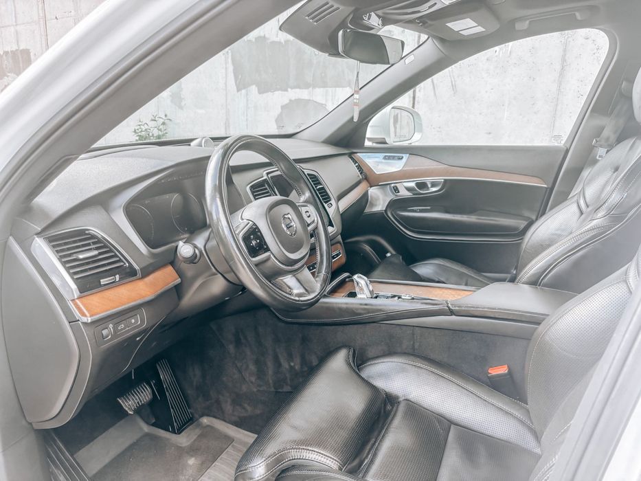 Volvo XC90 T8 2017г. Plug-In Hybrid 400к.с.