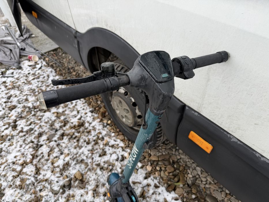 Vand trotineta electrica