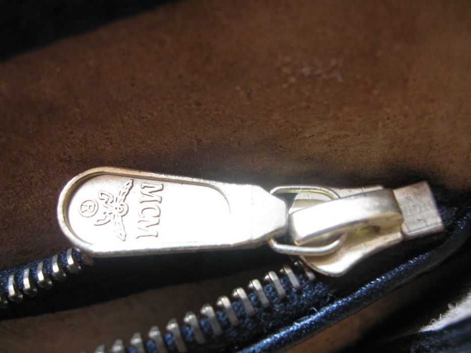 MCM handmade design by Michael Cromer оригинална дамска мини чанта