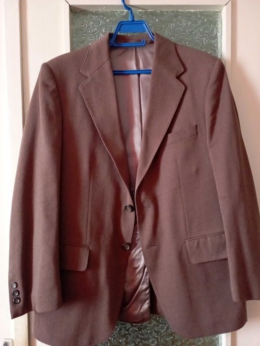 Мъжки костюм - сако и панталон