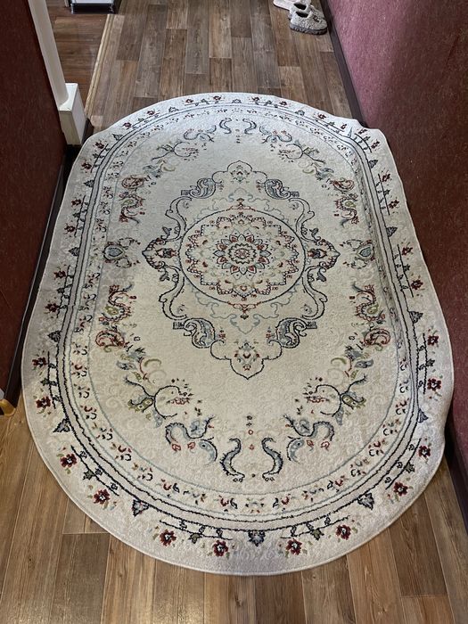 Продам натуральный ковер