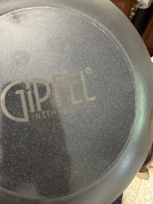 Чугунный казан вок Gipfel