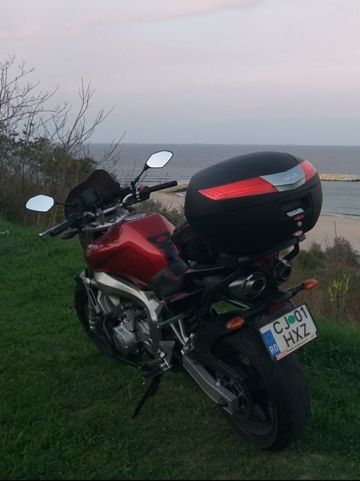 Yamaha FZ6 N + Topcase + Crashbar