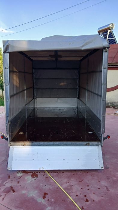 Remorca 2 axe, 750 kg MMA, Foarte încăpătoare