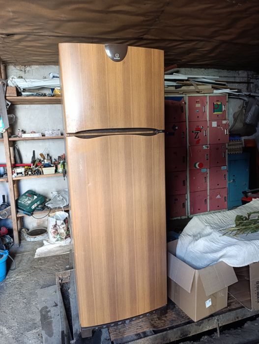 Продам холодильник