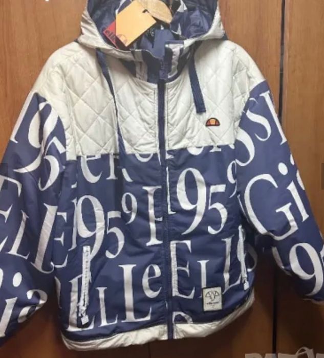 Дамско яке с качулка Ellese