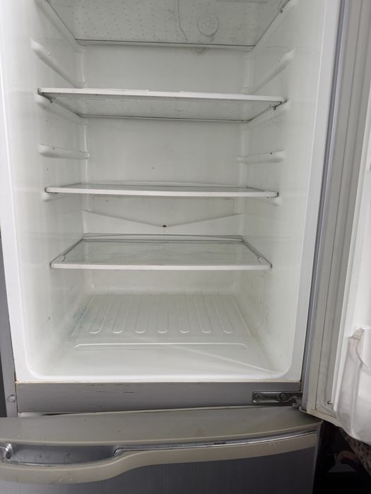 Холодилник самсунг