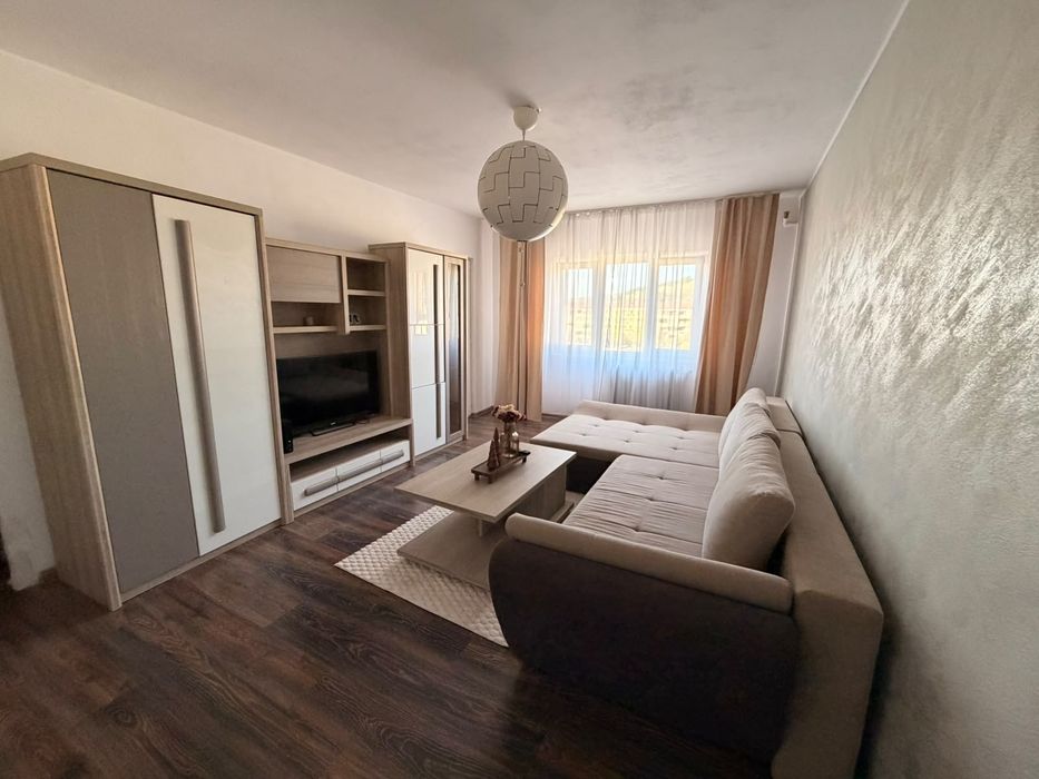 Vând apartament oraş Motru