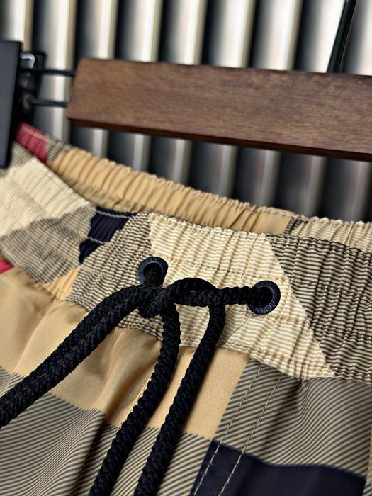 Мъжки бански различни модели