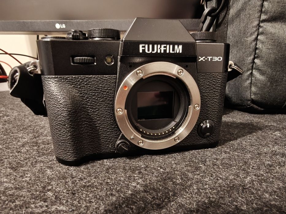 Fujifilm XT30 + Обектив XF 18-55 мм