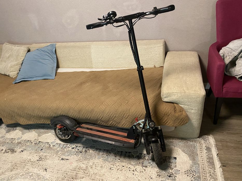 Продам электросамокат Kugoo M4 Pro