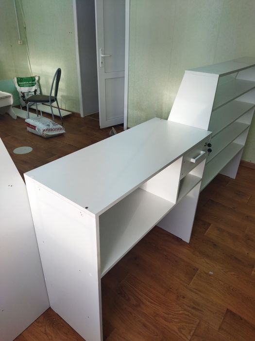 Продам торговые витрины