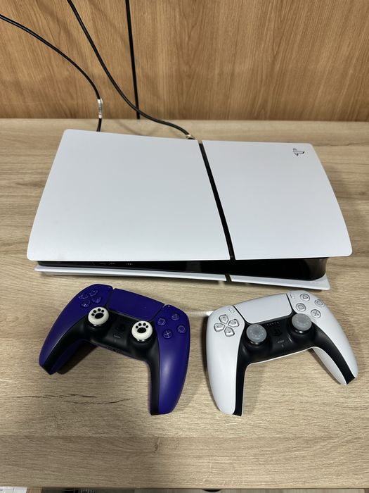 Продам Sony PS5 Slim
