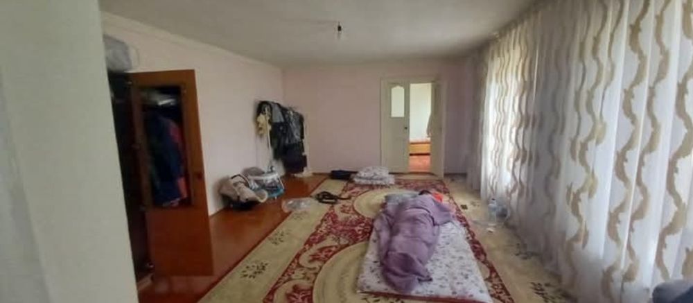 Продаётся  дом на 2 семьи